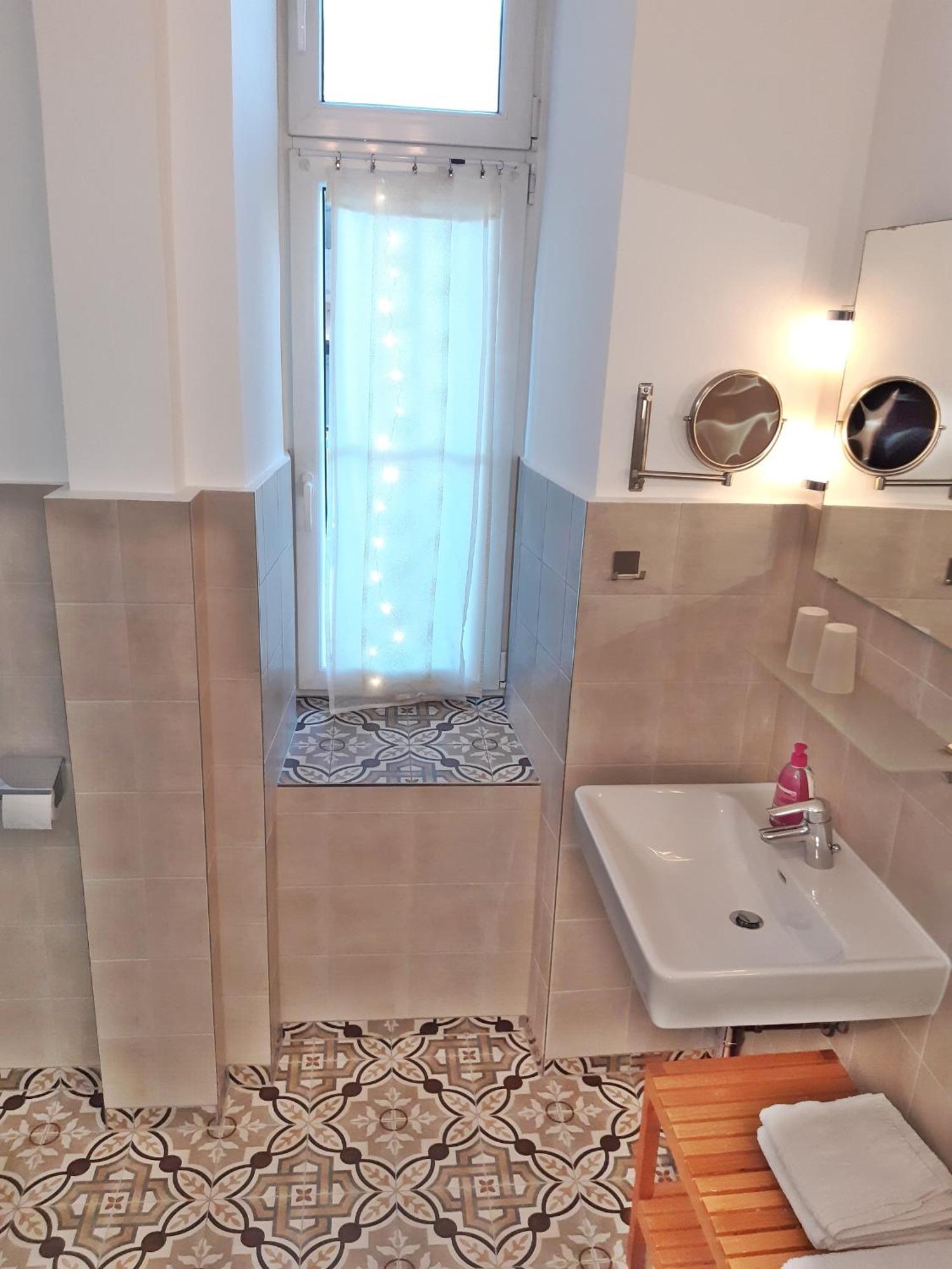 Kristall Doppelzimmer Direkt Im Zentrum, Balkon Bad Ischl Luaran gambar